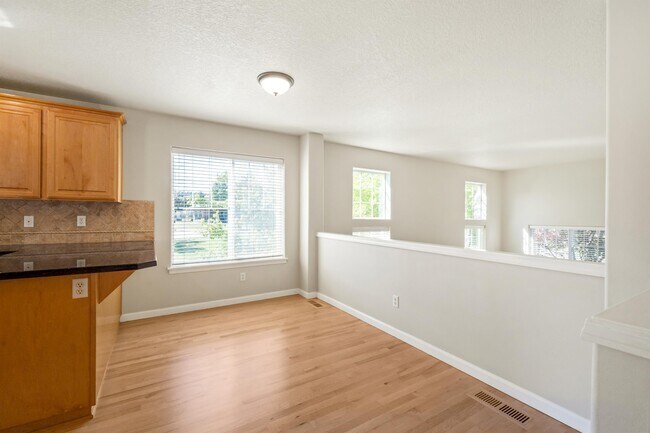 Building Photo - 3258 Journeay Ct