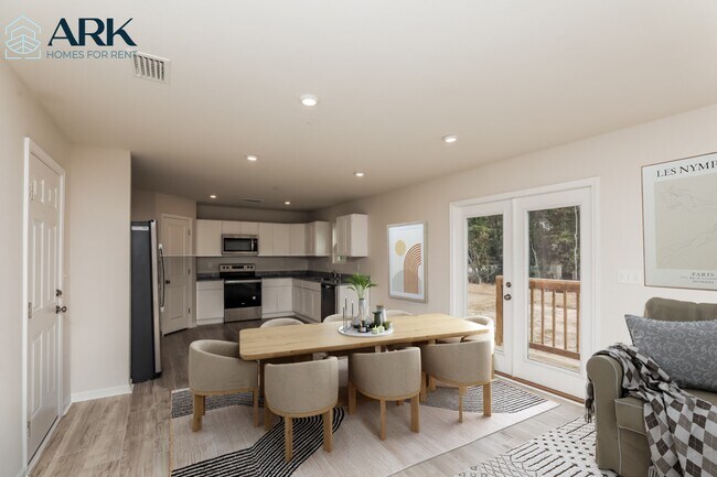Foto del edificio - 6224 Travelers Rest Ct
