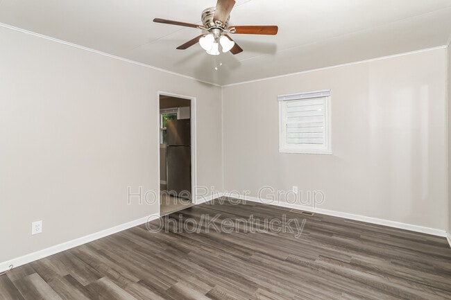 Building Photo - 1821 Catalpa Ave