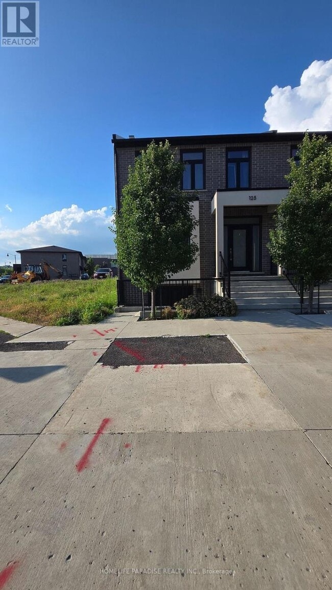 Building Photo - 125 Summersides Blvd