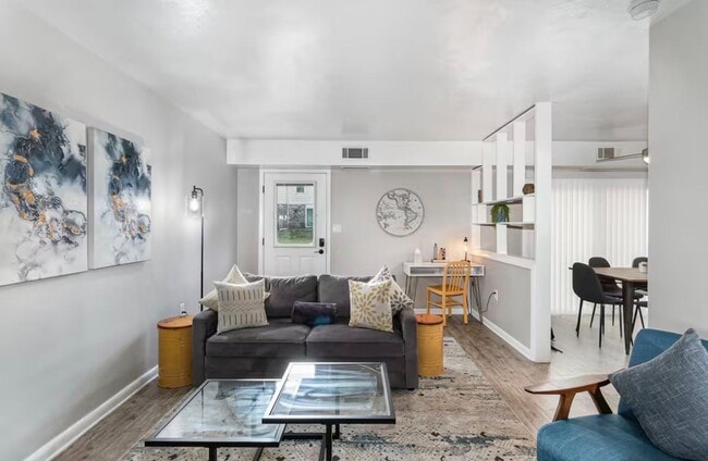 Foto del edificio - Beautiful Fully Furnished Two Bedroom Minutes From Hershey