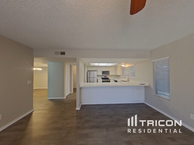 Foto del edificio - 3122 S Rogers