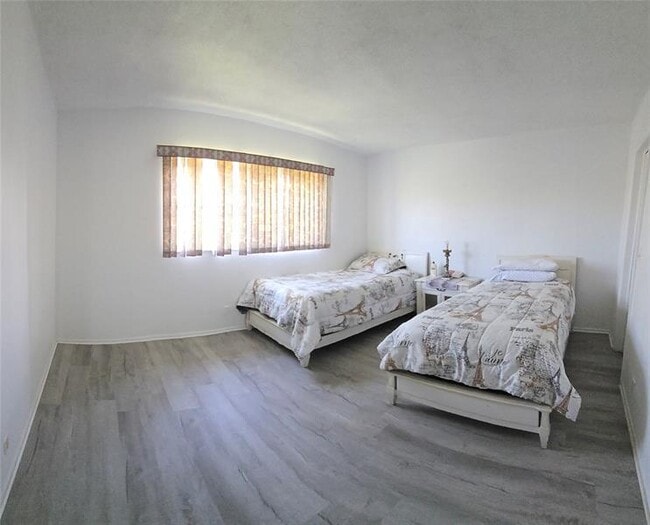 Foto del edificio - 4310 NW 12th Ct