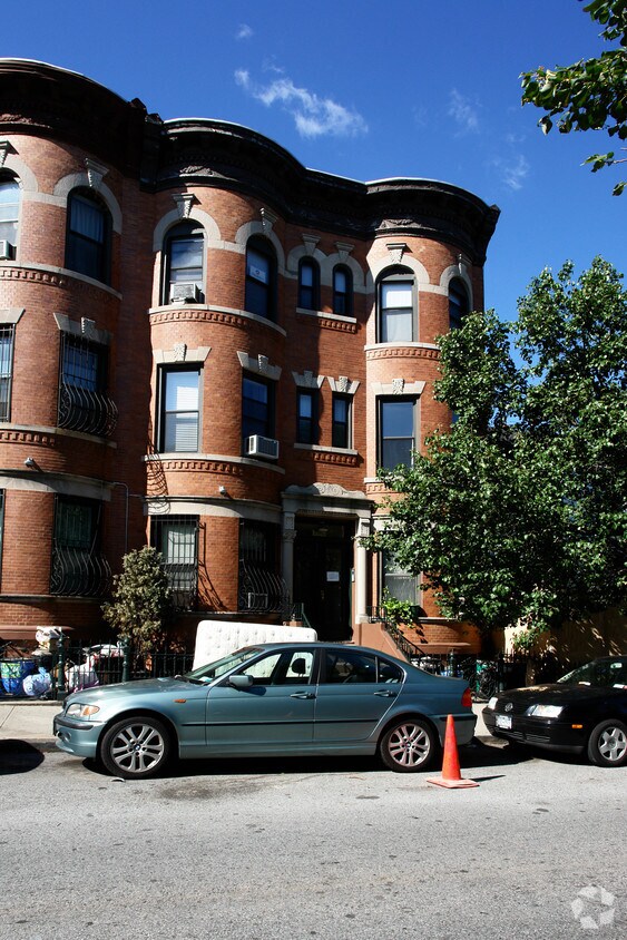 Primary Photo - 324 12th St