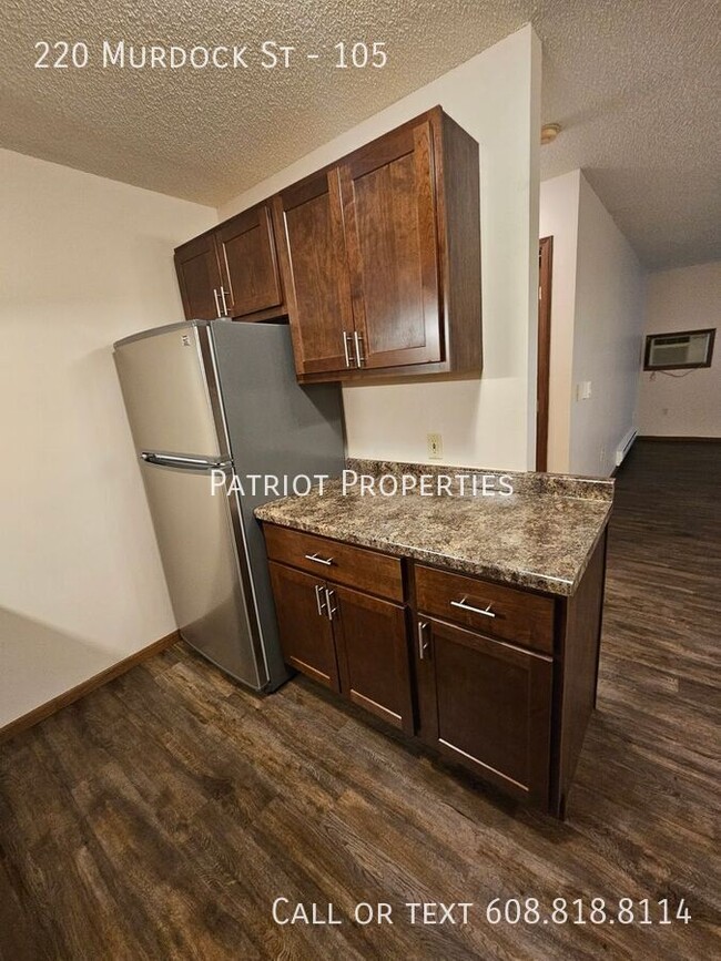 Foto del edificio - 1 bedroom/ 1 bath apartment in Tomah, WI