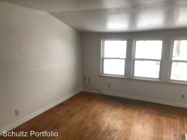 Building Photo - 511 N 3rd Ave