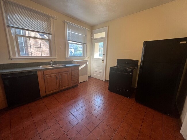 Building Photo - 1724 Wightman St