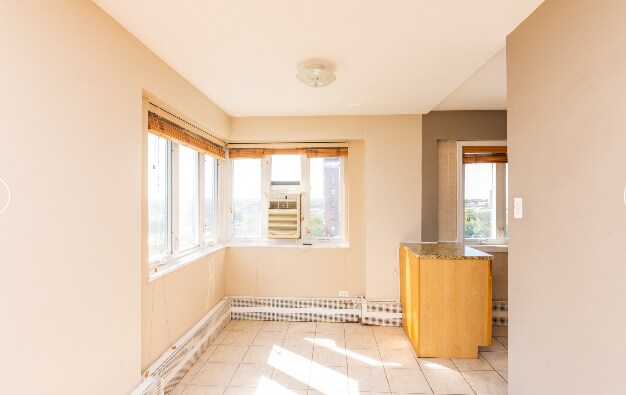 Foto del edificio - 708 W Bittersweet Pl