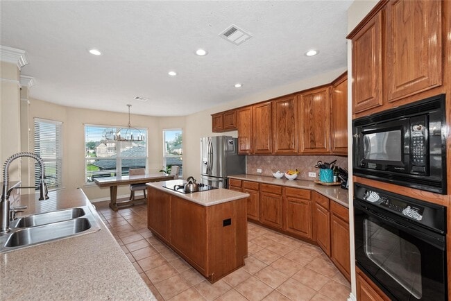 Foto del edificio - 11844 Grand Harbor Blvd