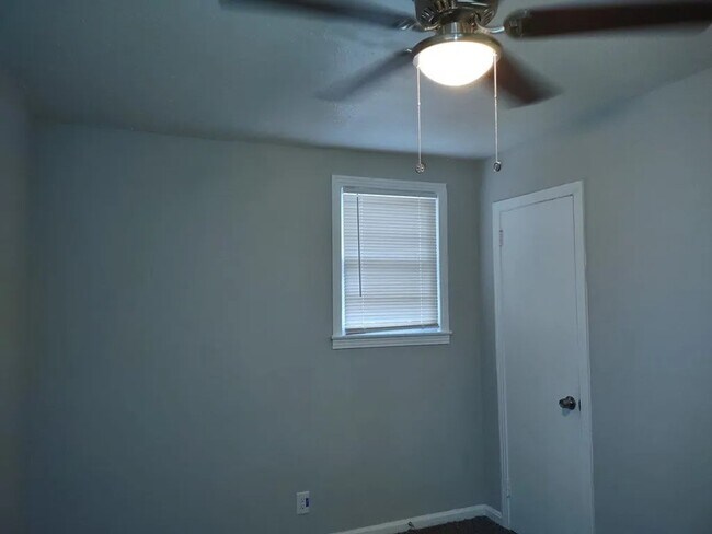 Building Photo - 4612 Harbin St