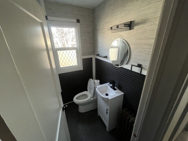 Foto del edificio - 9142 Yorkshire Rd