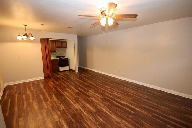 Foto del edificio - 1635 Ardmore Blvd