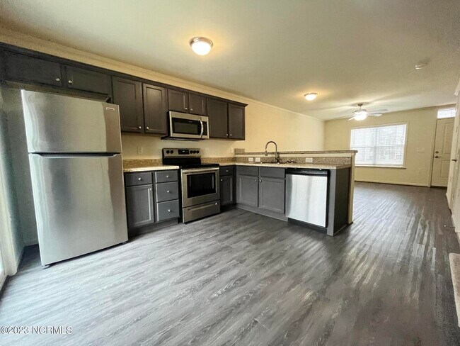 Building Photo - 503 Pate Dr