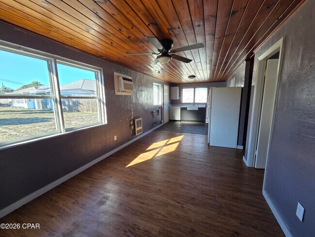 Foto del edificio - 209 W Toledo Pl