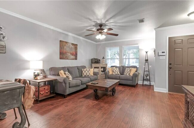 Building Photo - 15116 Faircrest Dr