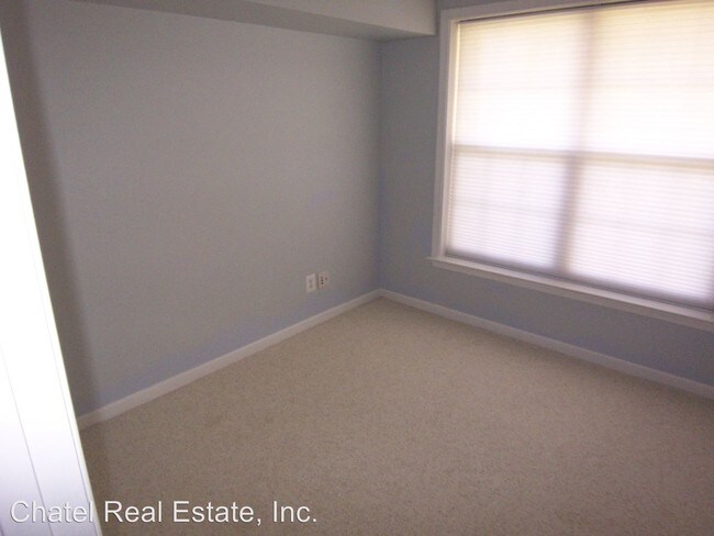 Building Photo - 3 br, 2.5 bath House - 6412 Hawk View Lane