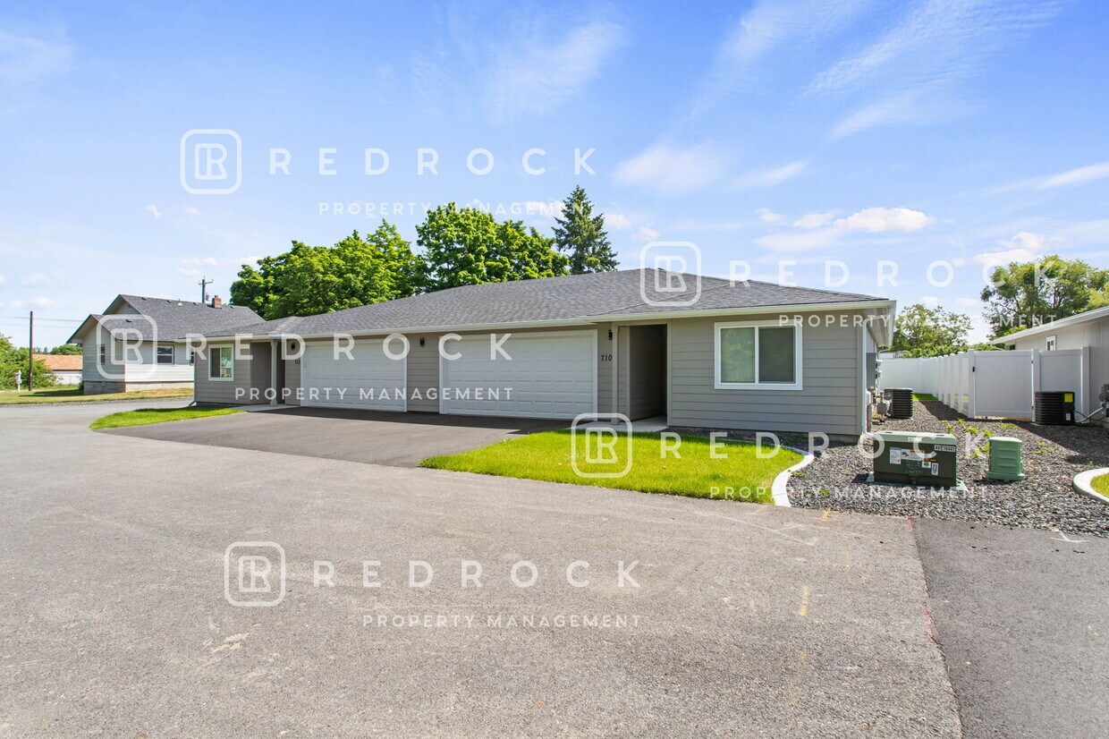 Foto principal - 712 1st St