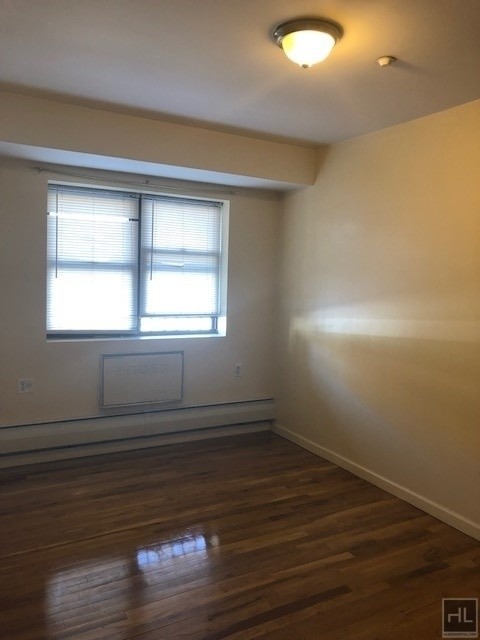 Building Photo - Beautiful 2 Bedrooms in the Heart of Astoria