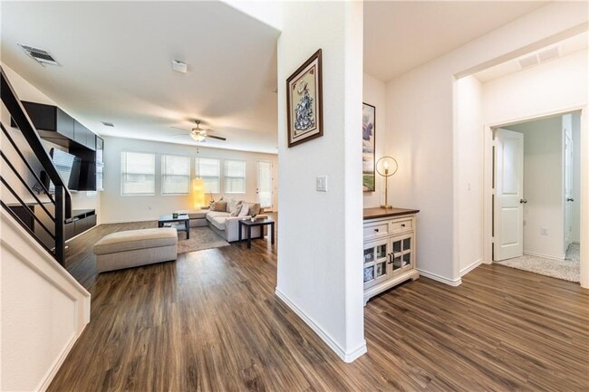 Building Photo - 1111 Diggy Dr