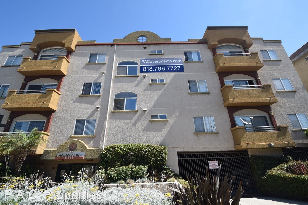 Primary Photo - 2 br, 2 bath Apartment - 11311 Morrison St...