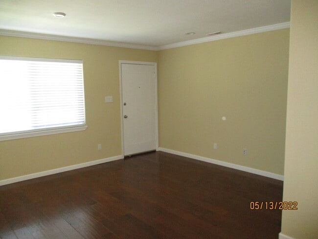 Building Photo - 1431 Carleton Dr