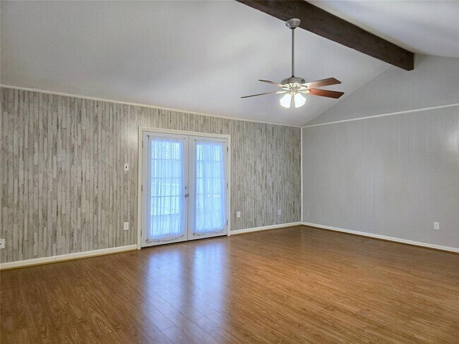 Building Photo - 5387 Lincoln Green Dr