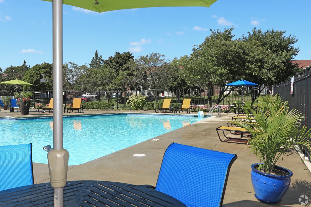 Auburn Heights Apartments Pontiac, MI