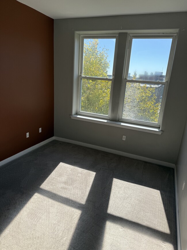 Photo - 99 W Main St Apartment