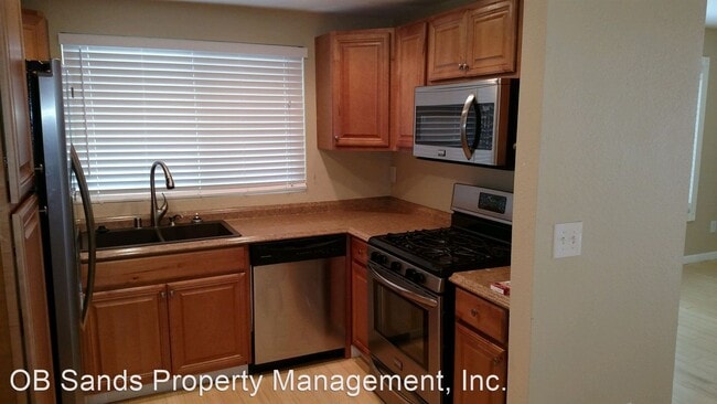 Building Photo - 9840 Shirley Gardens Dr