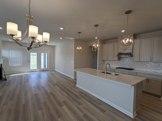 Building Photo - 645 Rawls Dr