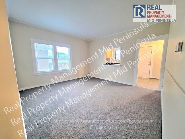 Foto del edificio - Quiet 1 Bedroom / 1 Bathroom on Top Floor ...