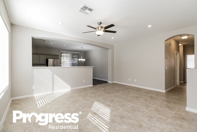 Foto del edificio - 40994 N Vine Ave