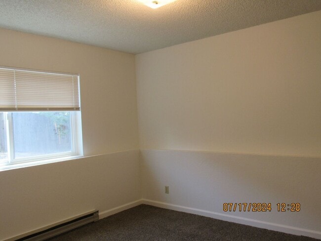 Building Photo - 753 Elder Ct