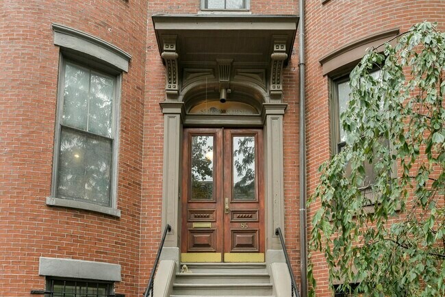 Building Photo - 83 Dartmouth St