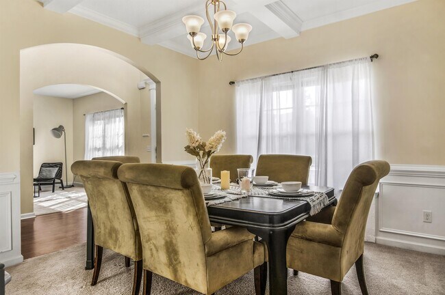 Foto del edificio - 1588 Longleaf Ct