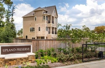 Building Photo - 1415 Adell Rose Ln