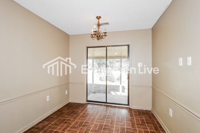 Building Photo - 8216 Shallow Glen Trail