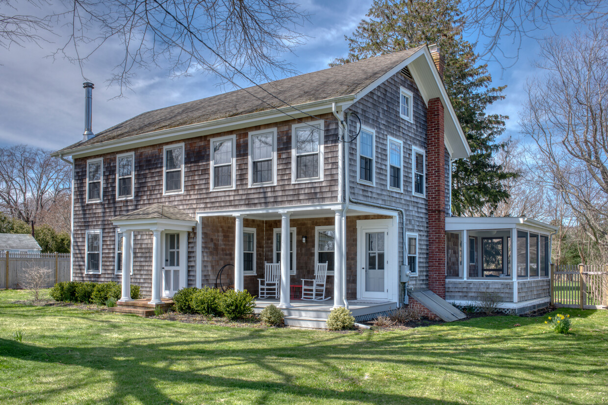 Primary Photo - 675 Orchard St