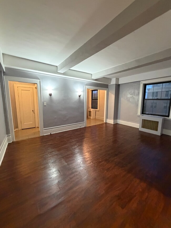 Building Photo - 25 N Harrison St