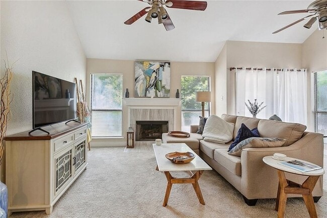 Foto del edificio - 239 Plimsol Ct