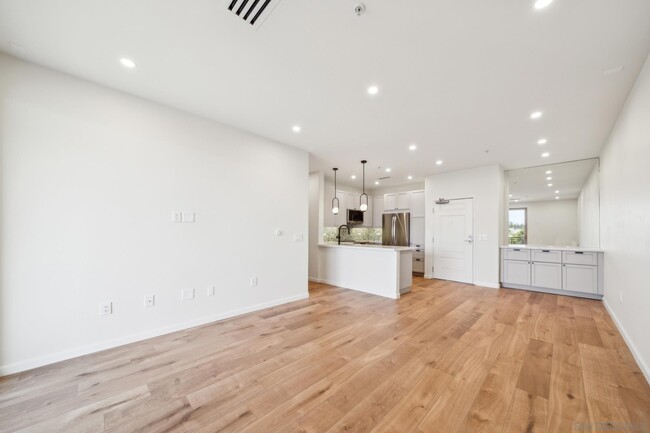 Building Photo - 3877 Pell Pl