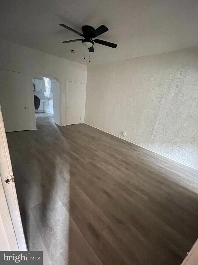 Foto del edificio - 1327 W Loudon St