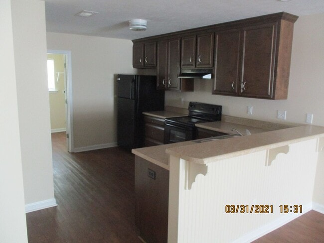 Building Photo - 127 Magnolia Ct