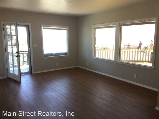 Building Photo - 3 br, 2 bath House - 2-3541 East Cliff Drive