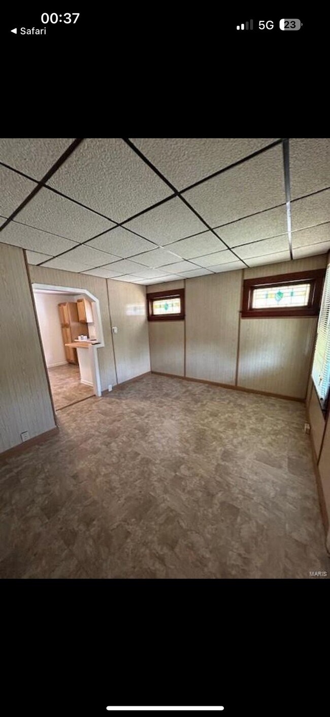 Building Photo - 4715 Thrush Ave