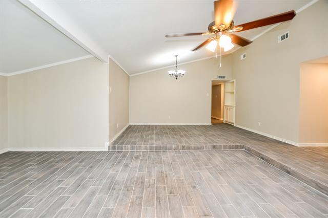 Foto del edificio - 2902 Branch Oaks Dr