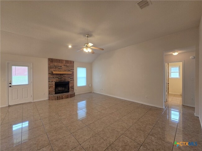 Building Photo - 5705 Mandalay Dr