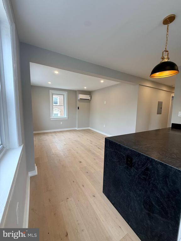 Foto del edificio - 258 Haverford Ave