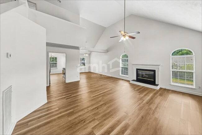 Building Photo - 4036 Bryce Rd