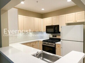 Building Photo - 20283 Beechwood Terrace